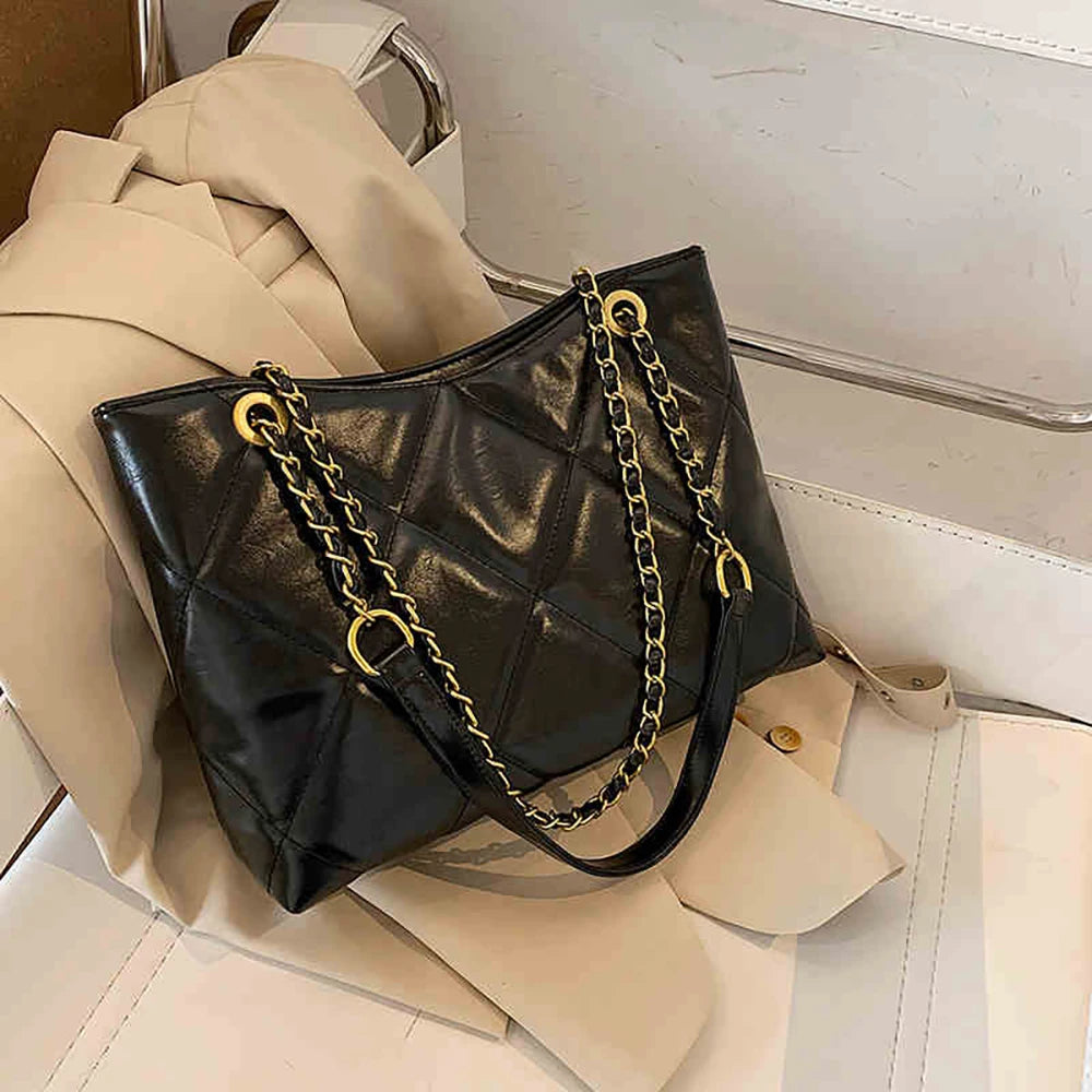 Diamond Plaid Chains Shoulder Bag