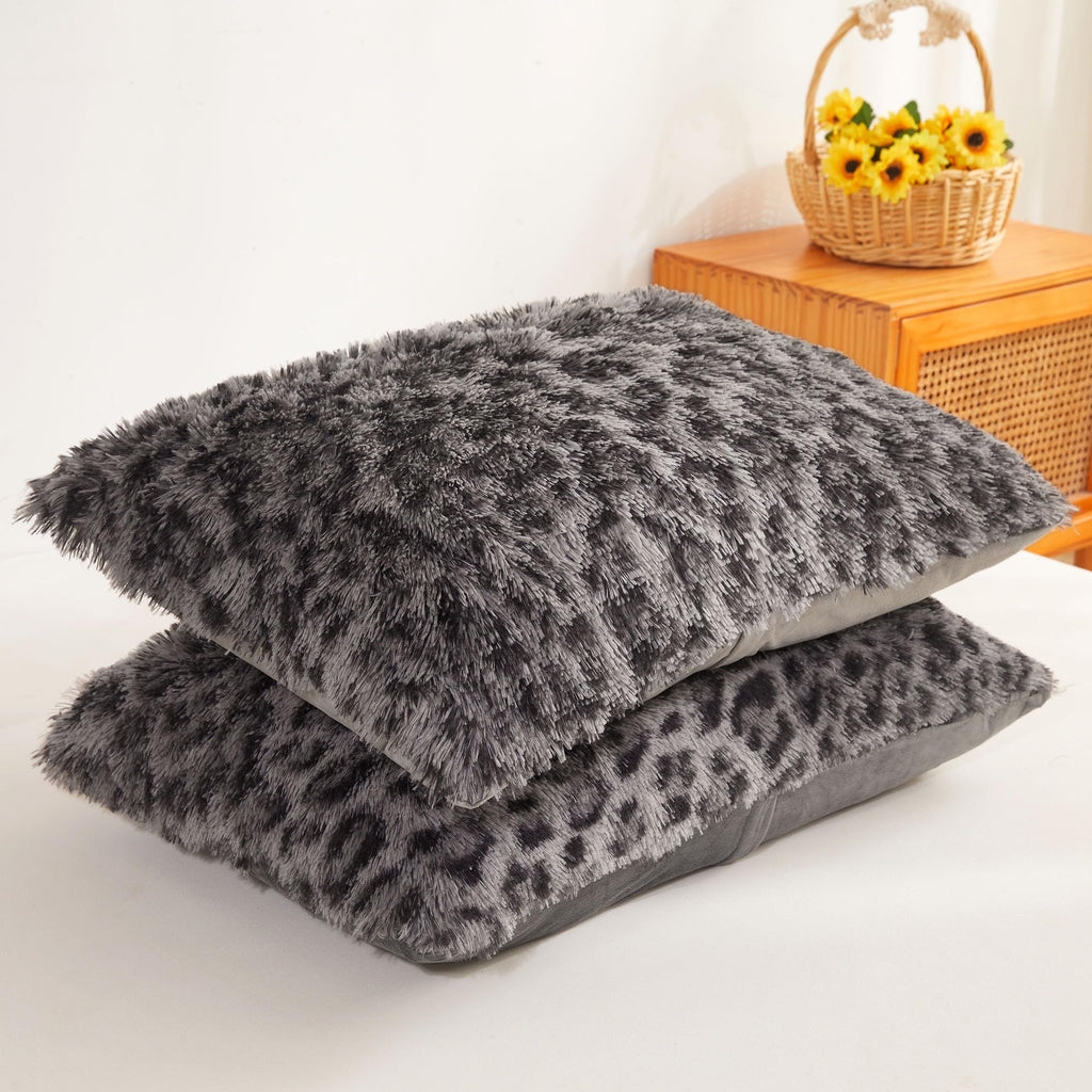 XeGe Cheetah Print Fluffy Faux Fur Duvet Cover Set, 3 Pieces Soft Plush Shaggy Fuzzy Bedding Set(1 Faux Fur Leopard Print Comforter Cover + 2 Furry Pillow Cases), Zipper Closure(King, Pink)