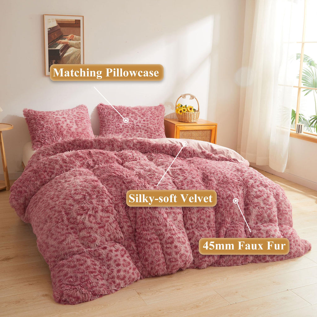 XeGe Cheetah Print Fluffy Faux Fur Duvet Cover Set, 3 Pieces Soft Plush Shaggy Fuzzy Bedding Set(1 Faux Fur Leopard Print Comforter Cover + 2 Furry Pillow Cases), Zipper Closure(King, Pink)
