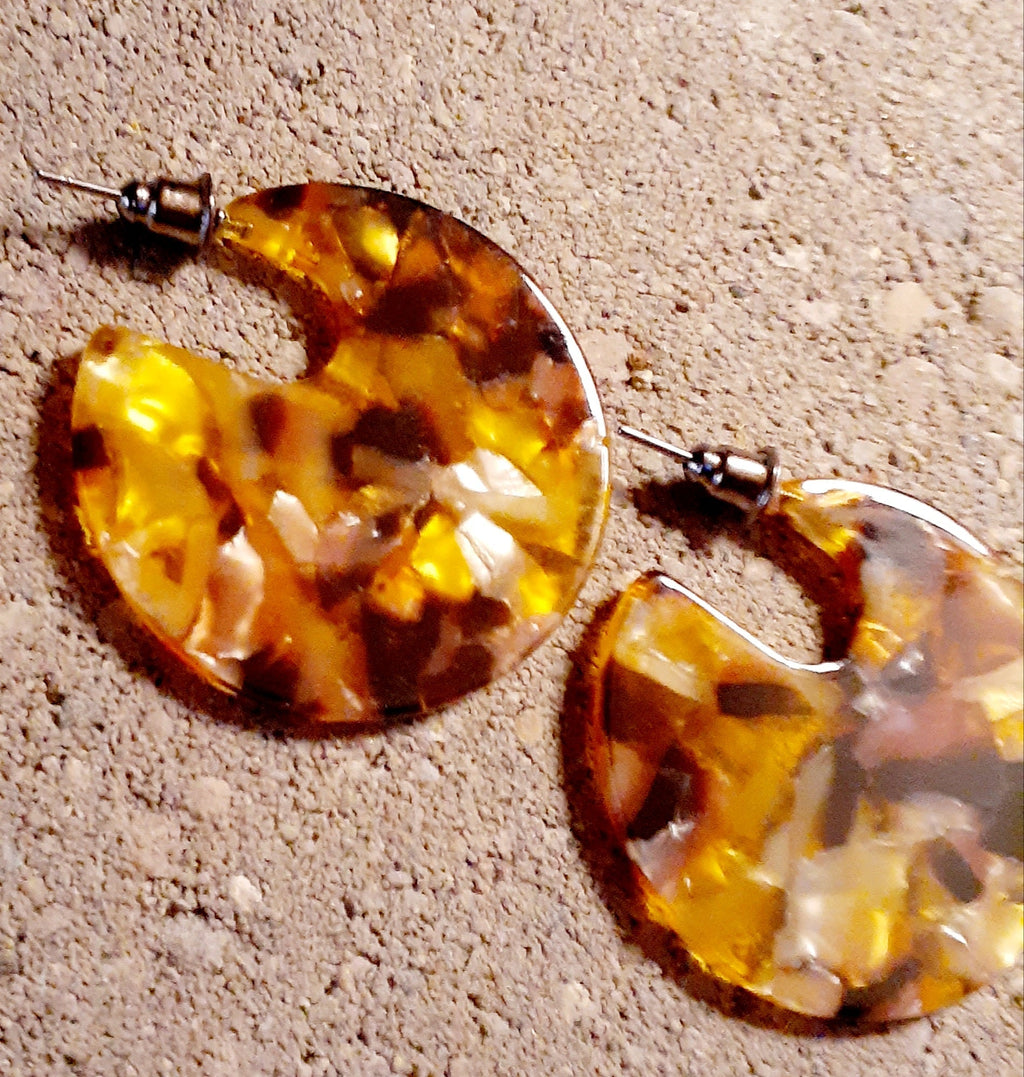 Confetti Lucite Huggie Stud Earrings
