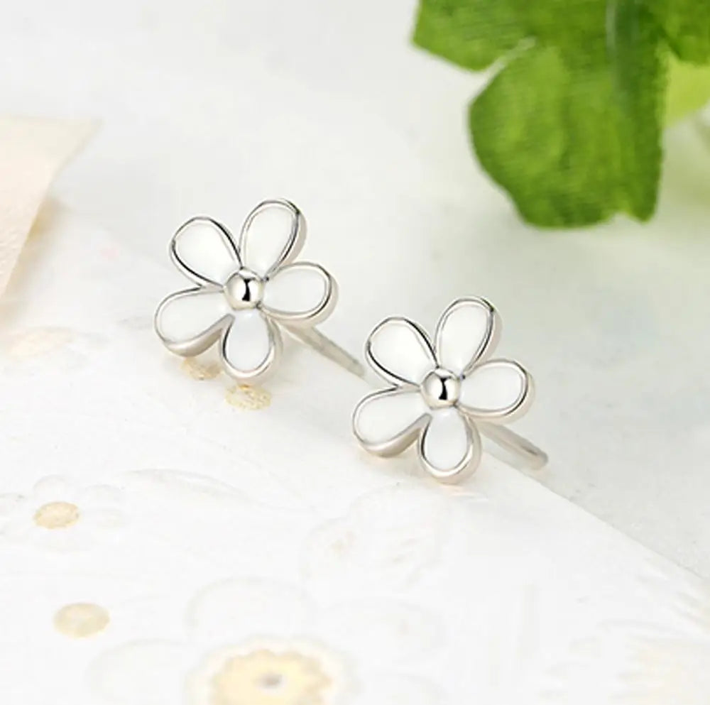 925 Sterling Silver White Daisy Stud Earrings