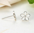 925 Sterling Silver White Daisy Stud Earrings