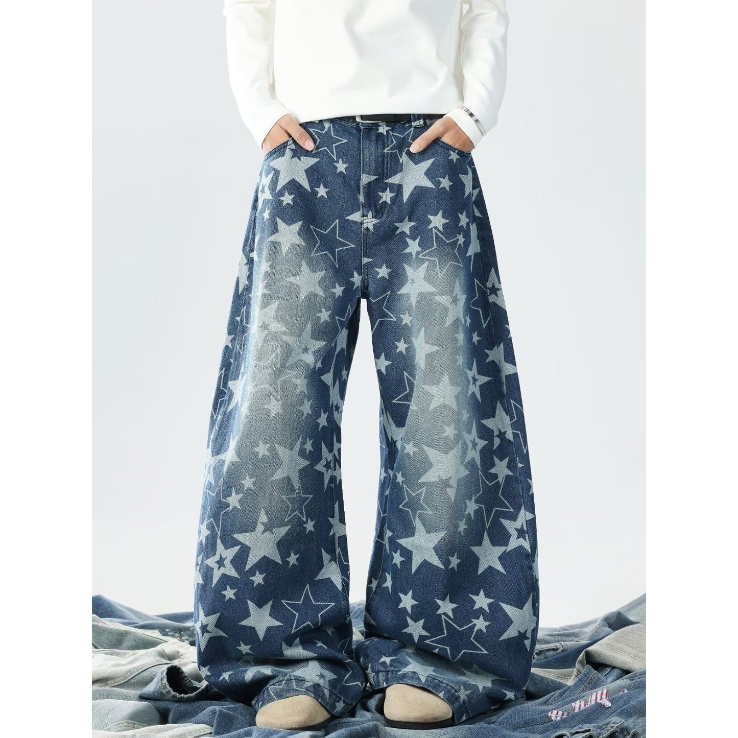 Star Pattern Distressed Denim Pants