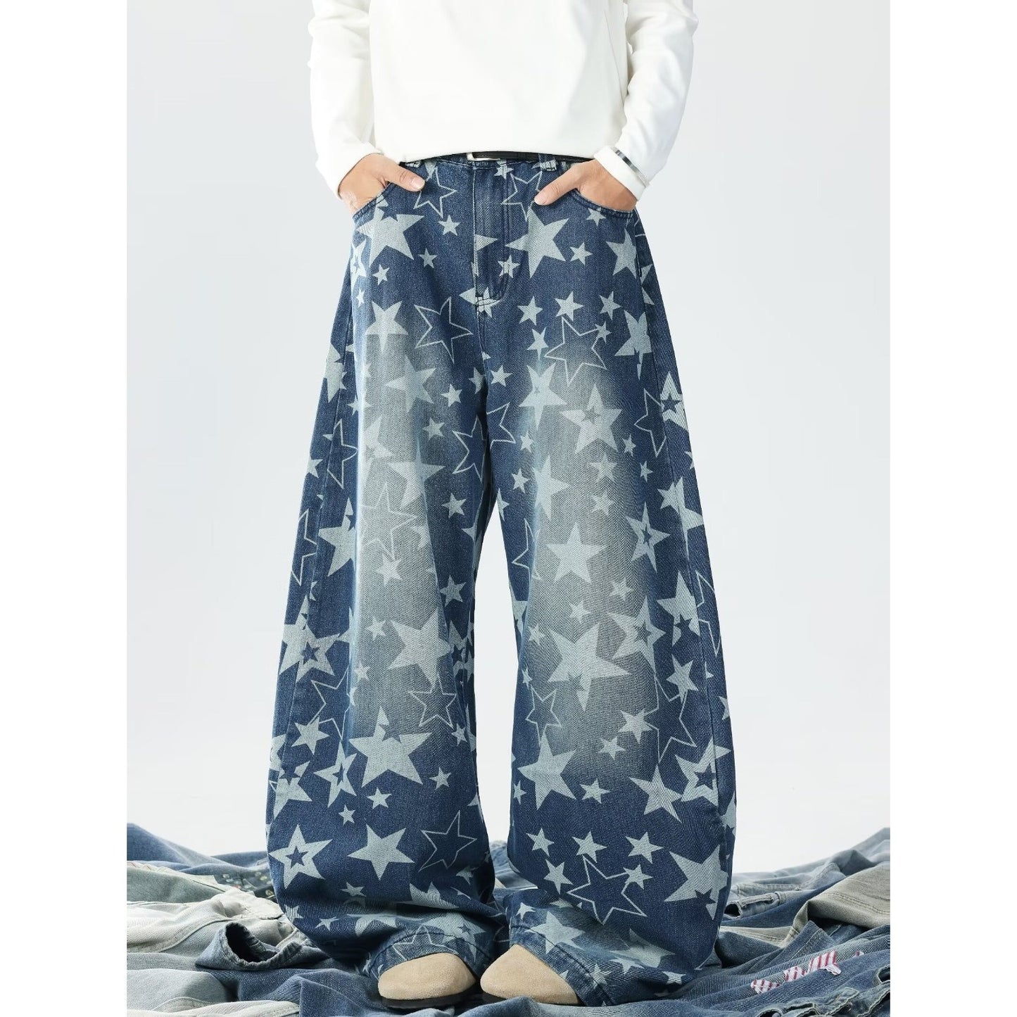 Star Pattern Distressed Denim Pants
