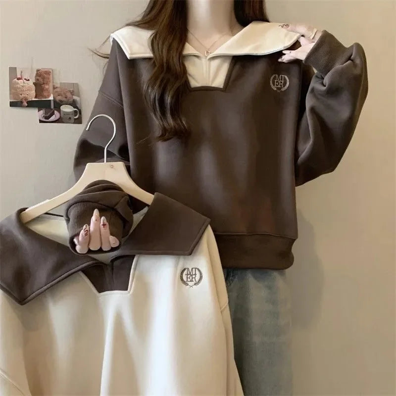 Long-Sleeved Doll Collar Contrasting Sweatshirt