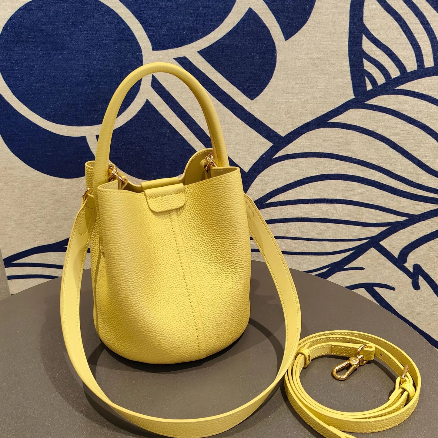 Round Bucket Tote