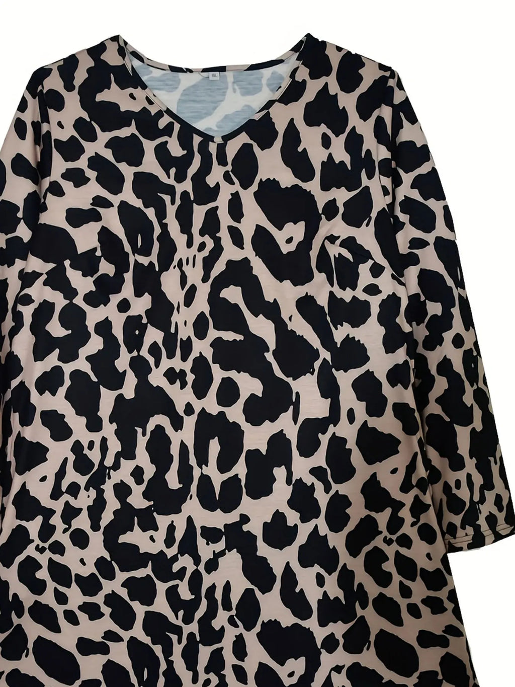 Women Plus Size Casual Leopard Print V Neck Tunic Dress with Pockets Polyester Knit Fabric, Slight Stretch Spring Season