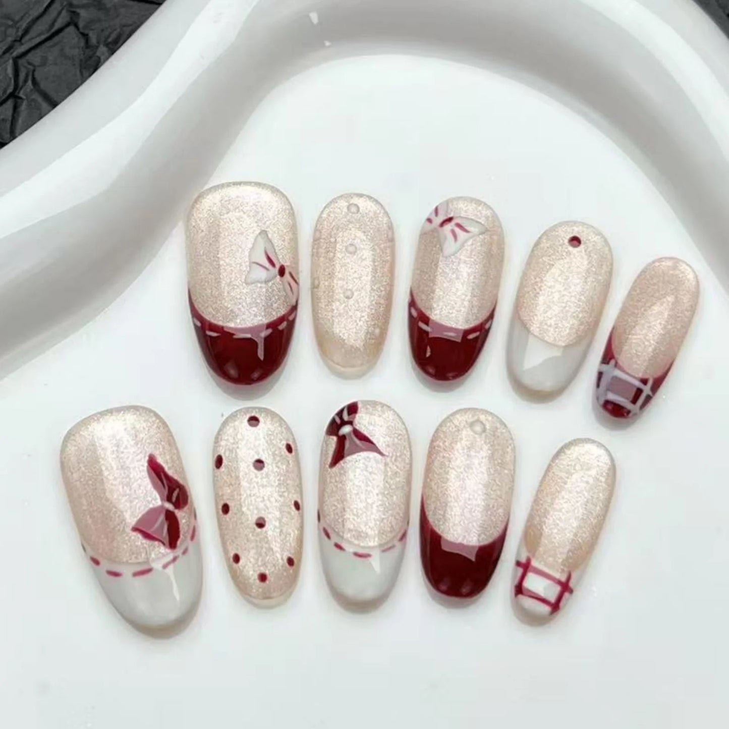 10pcs Purple Cat's Eye Handmade Fake Nails Tips Glitter Mid-length Oval Press on Nails Art Bow Rhinestone Design False Nail Sets