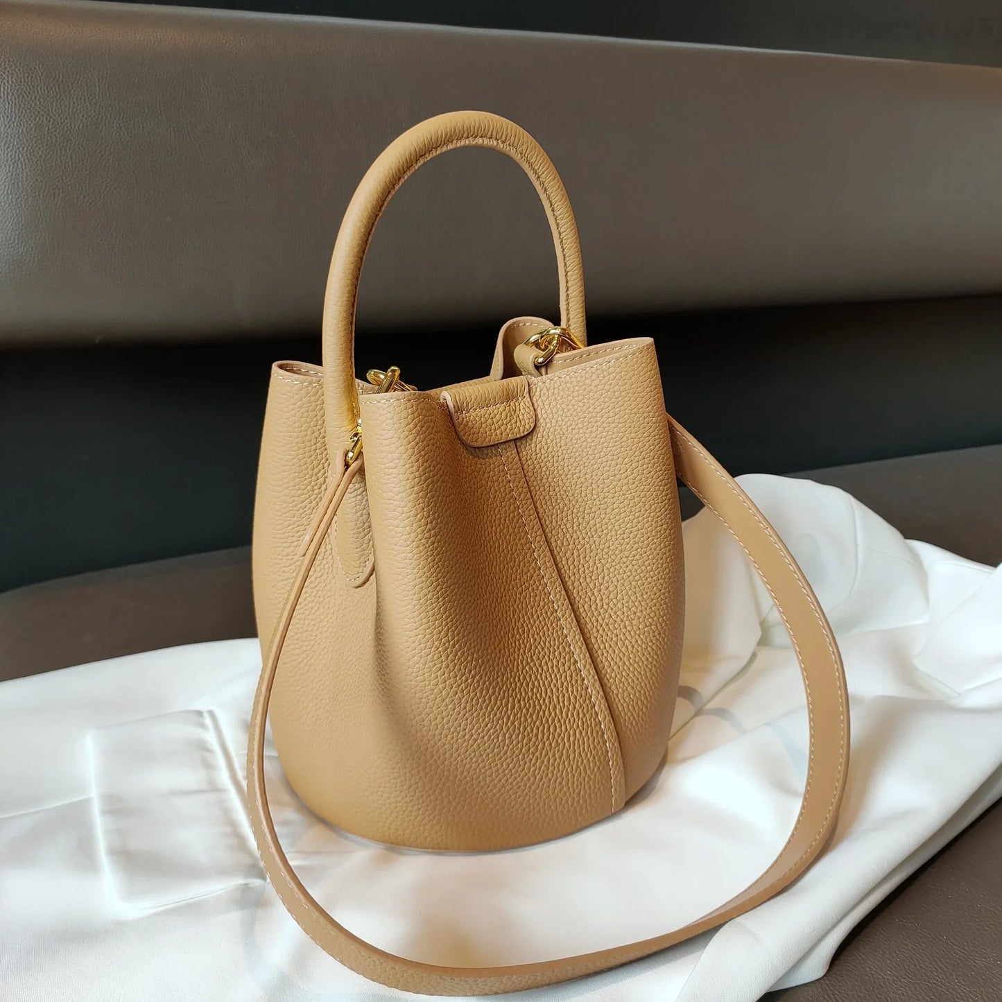 Round Bucket Tote