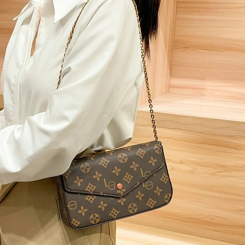Chain Strap Envelope Bag