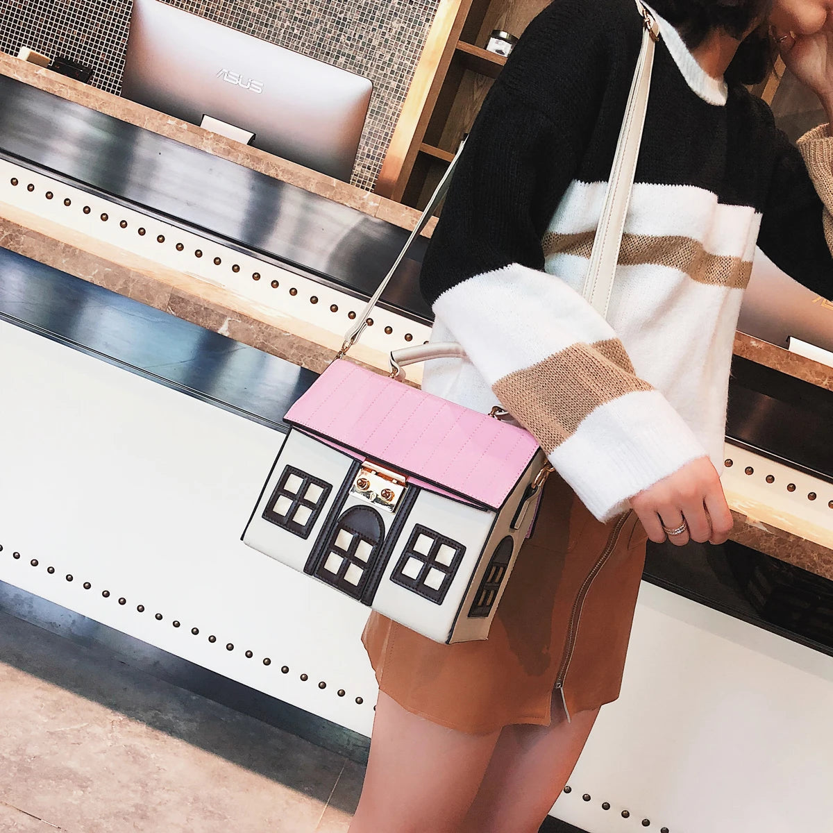 Cartoon House Bag
