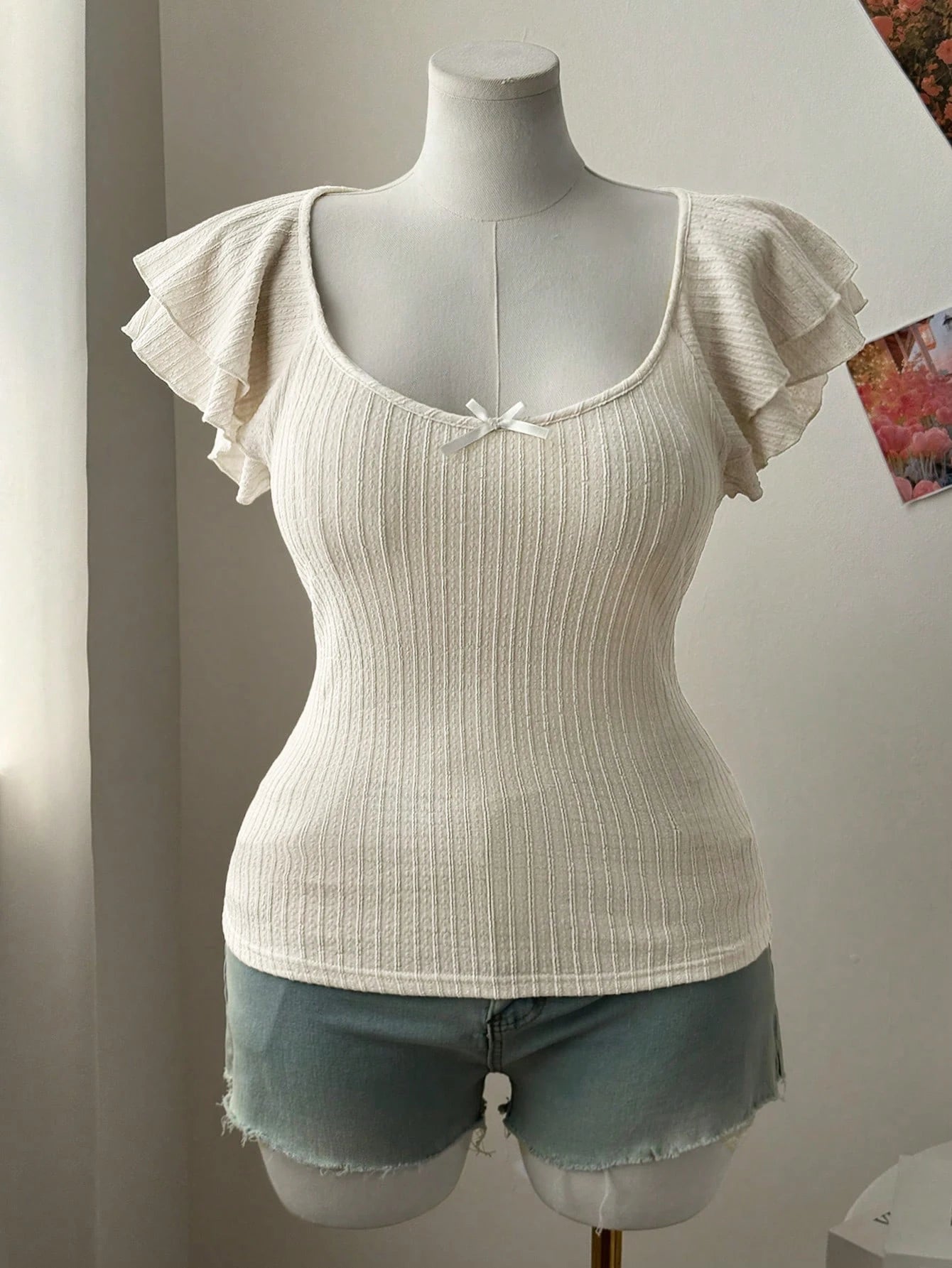 Low Neck Lace Sleeve Bow Tie Tee