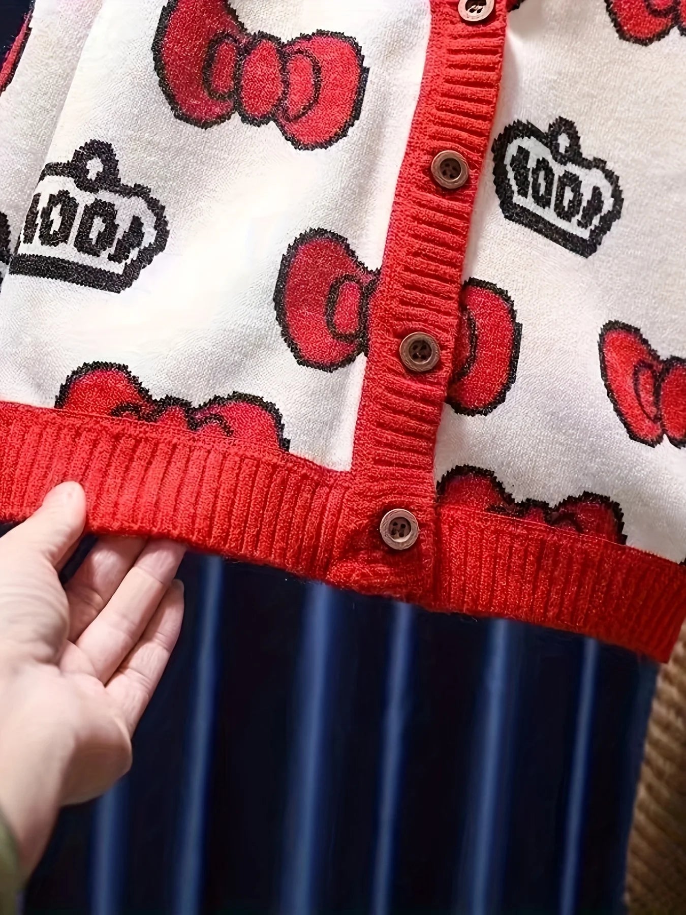 Knitted Bow Crown Cardigan
