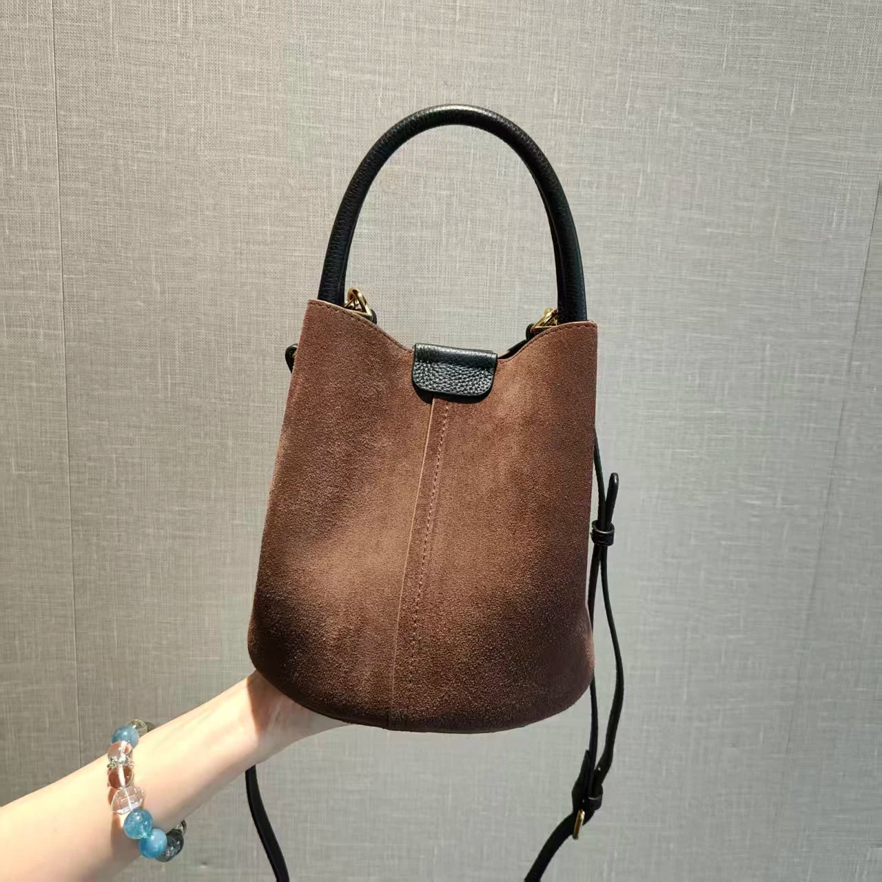 Round Bucket Tote