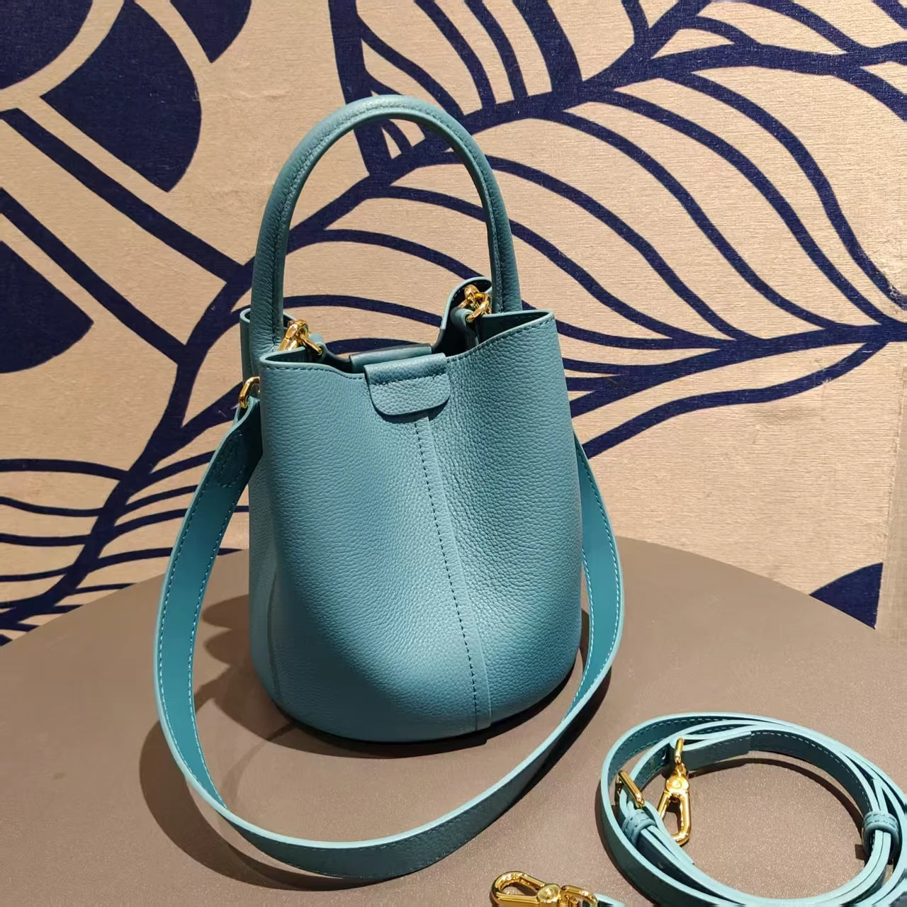 Round Bucket Tote