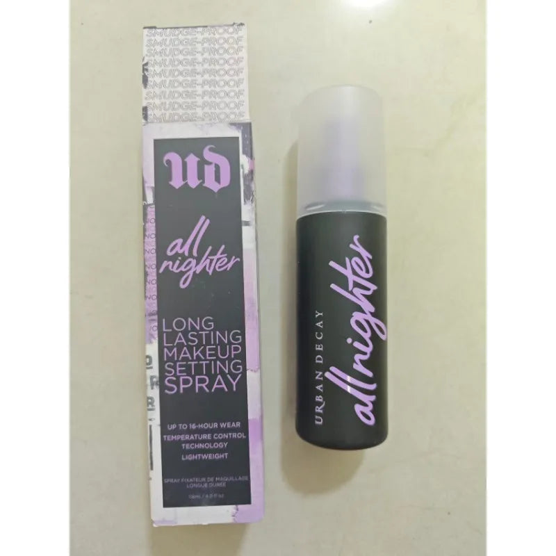 UD makeup setting spray UD Decay City long-lasting makeup refreshing summer oil control oily skin 118ML makeup moisturizing