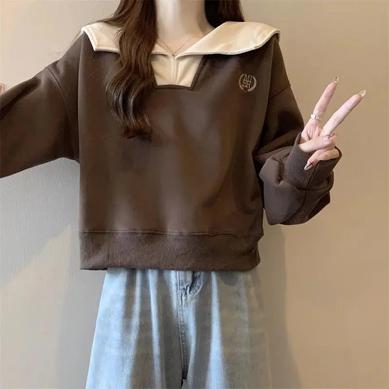 Long-Sleeved Doll Collar Contrasting Sweatshirt