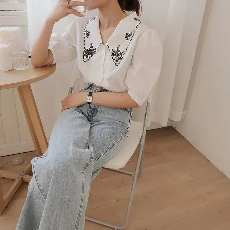 Embroidered Contrast Collar Blouse