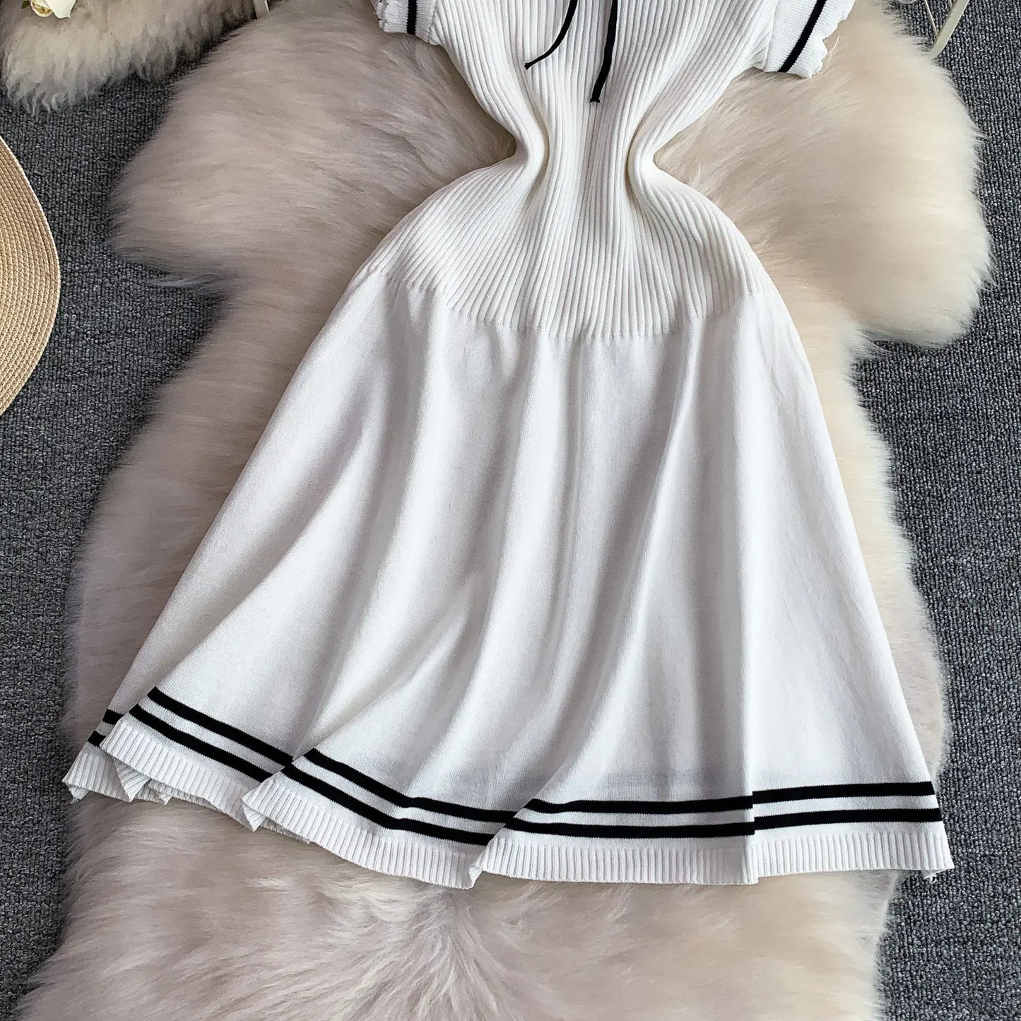Turndown Collar Short Sleeve Knitted Dress