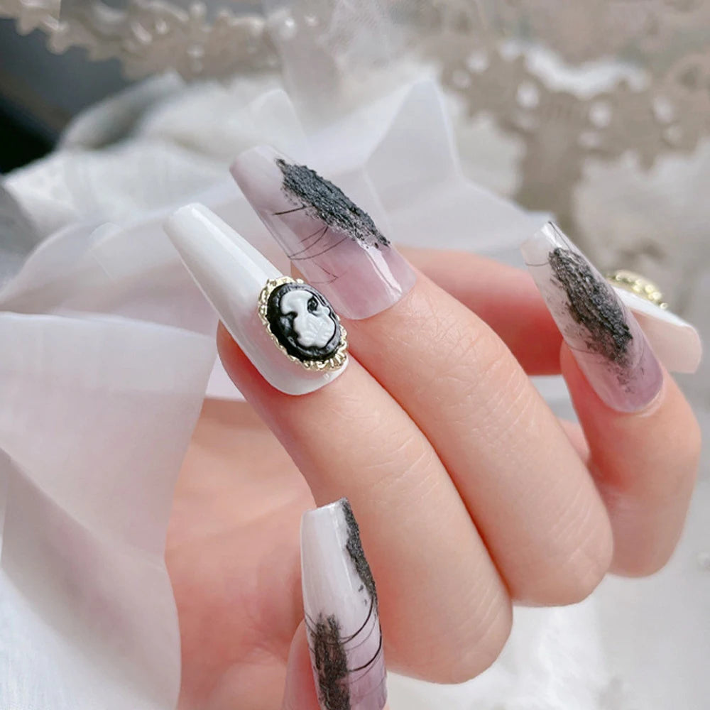 10Pcs Retro Baroque Gril Nail Art Charm 3D Emboss Black White Girl Head Nail Decoration Gold/Silver Metal Edging Nail Jewelry &*
