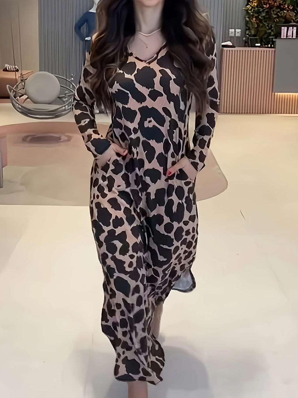 Women Plus Size Casual Leopard Print V Neck Tunic Dress with Pockets Polyester Knit Fabric, Slight Stretch Spring Season
