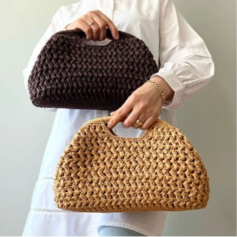 Straw Clutch