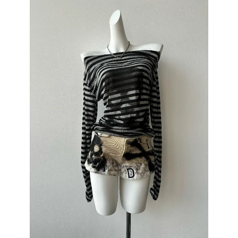 Long Sleeve Skull Print Tee