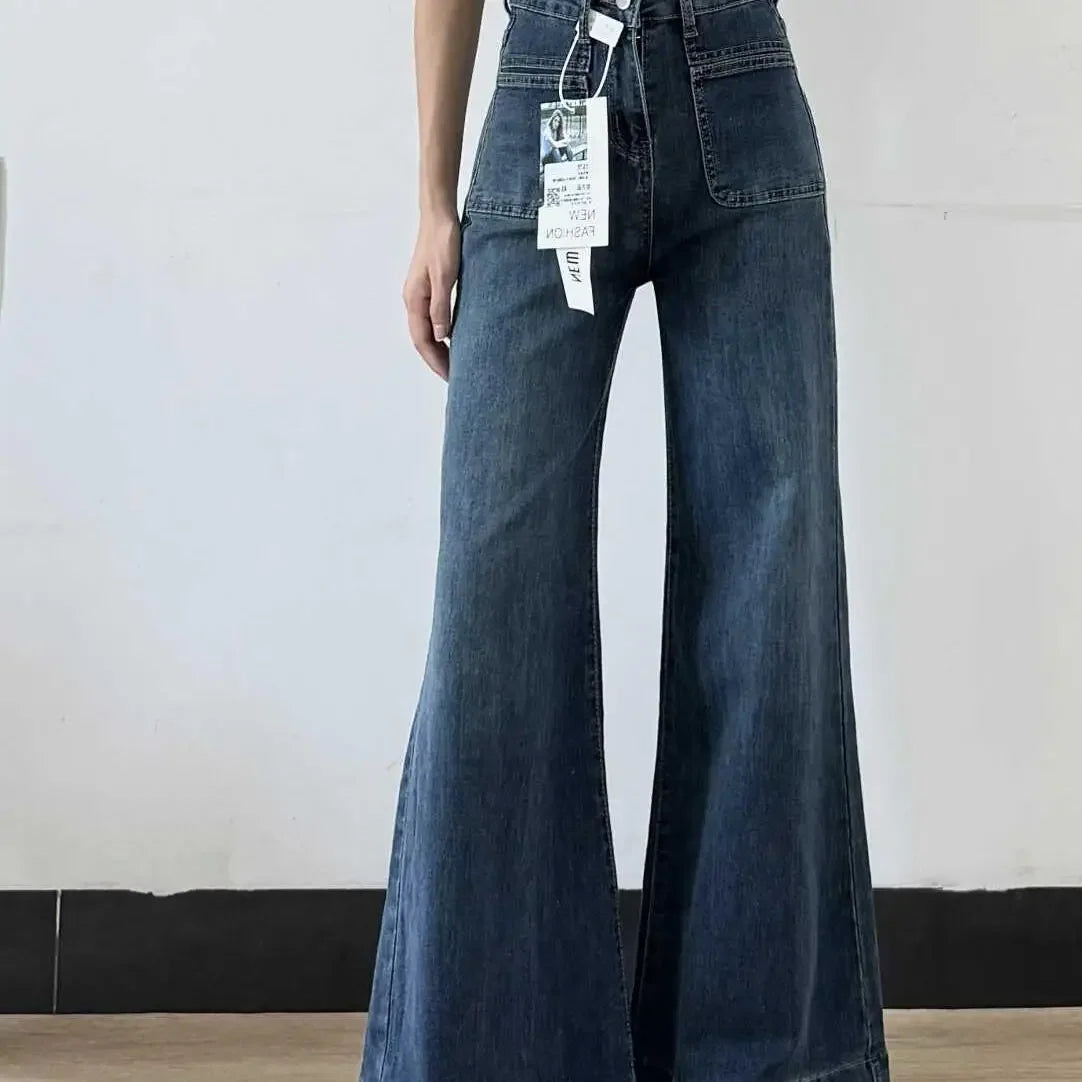 Micro-Flared Jeans