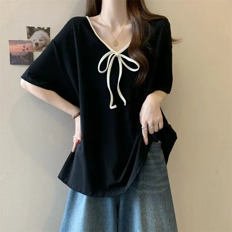 Minimalist Contrast Trim Bow-Tie V-Neck Top