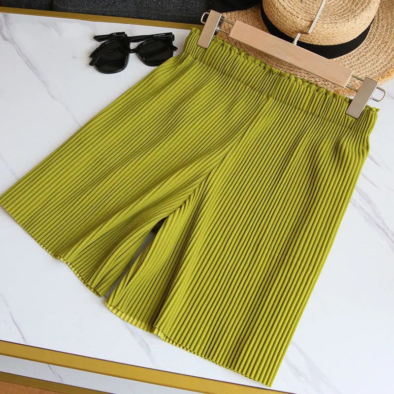 Elastic High Waist Pleated Shorts