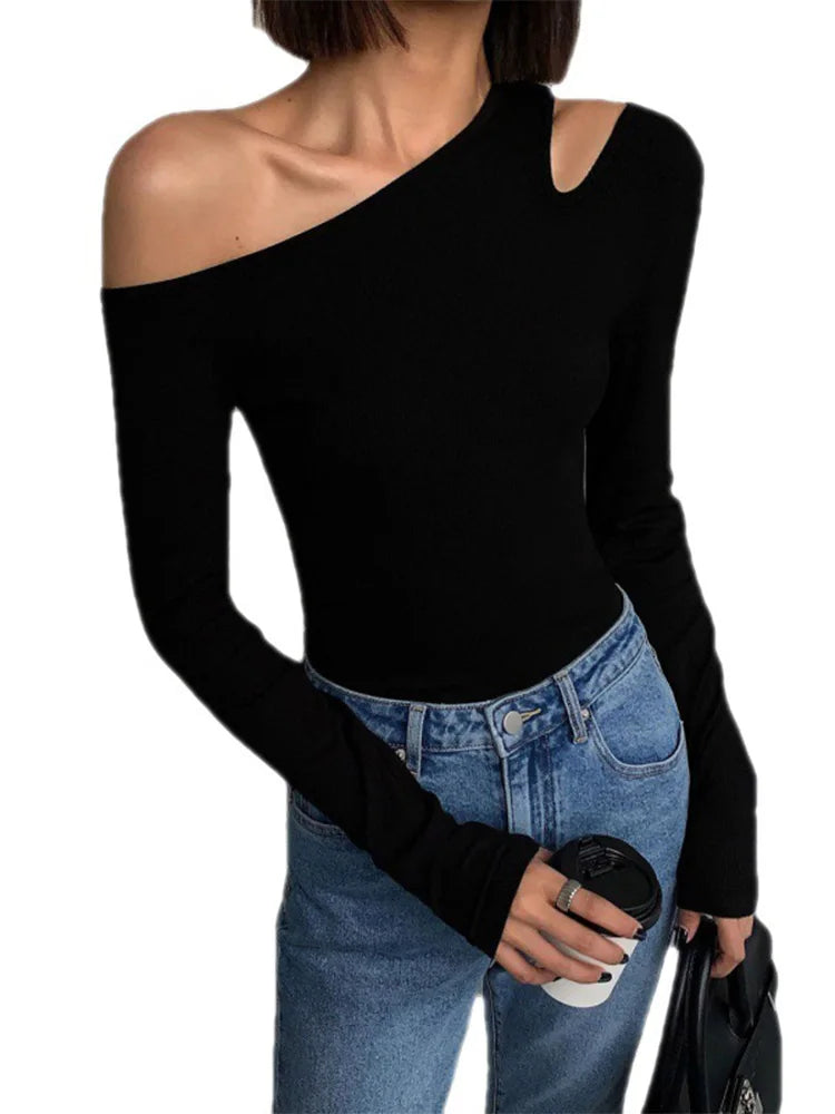Skew Collar Off-Shoulder Long-Sleeved Tee