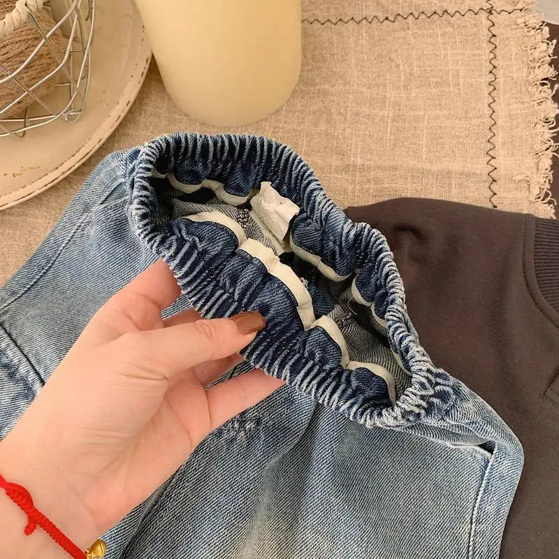 Loose Fitting Jeans