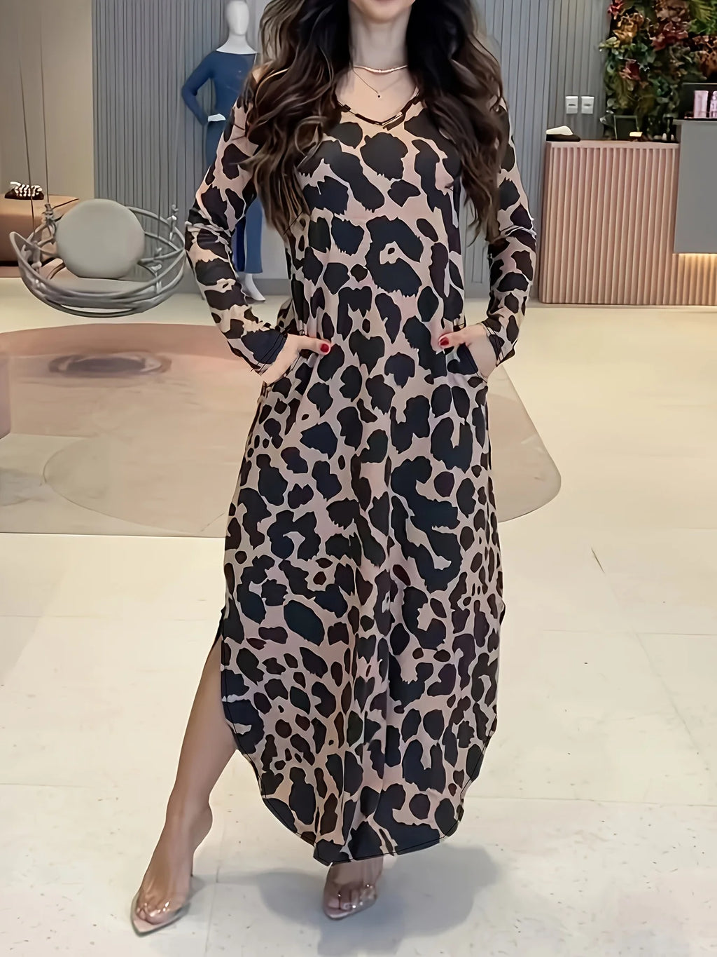 Women Plus Size Casual Leopard Print V Neck Tunic Dress with Pockets Polyester Knit Fabric, Slight Stretch Spring Season