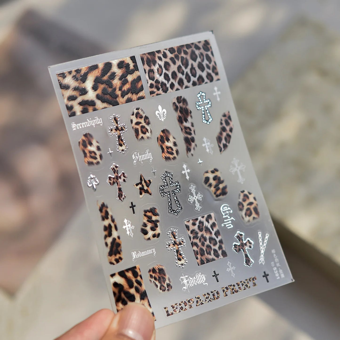 1pcs 5D Retro Leopard Print Heart-shaped Nail Art Stickers Metal Nail Sticker European and American Manicure Decorations Decals