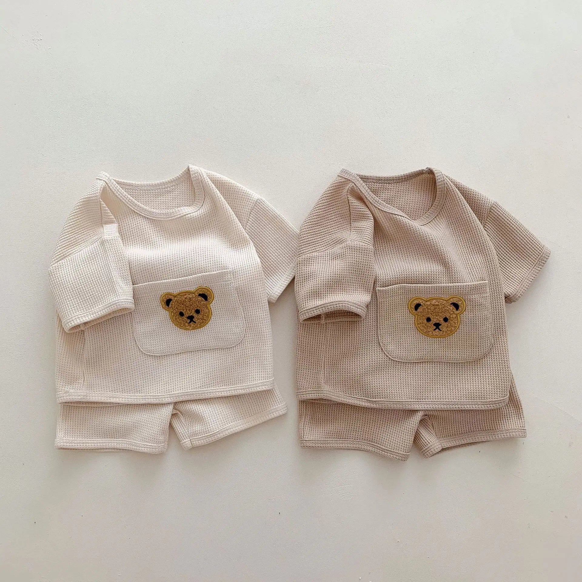 Waffle Knit Bear Pocket Set