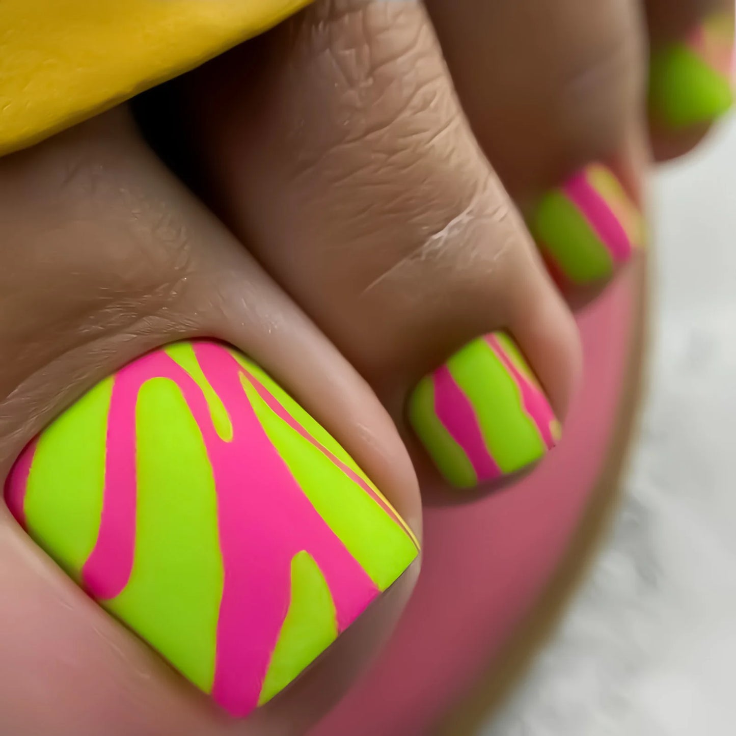 Summer French Gradient False Toe Nails Wearable  Short Square Foot Nails Set Press On Nail Tips Rainbow Fake Toenails Full Cover