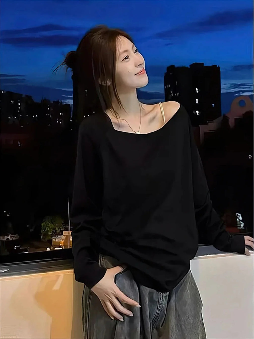 Oversize Off Shoulder Long Sleeve Tee