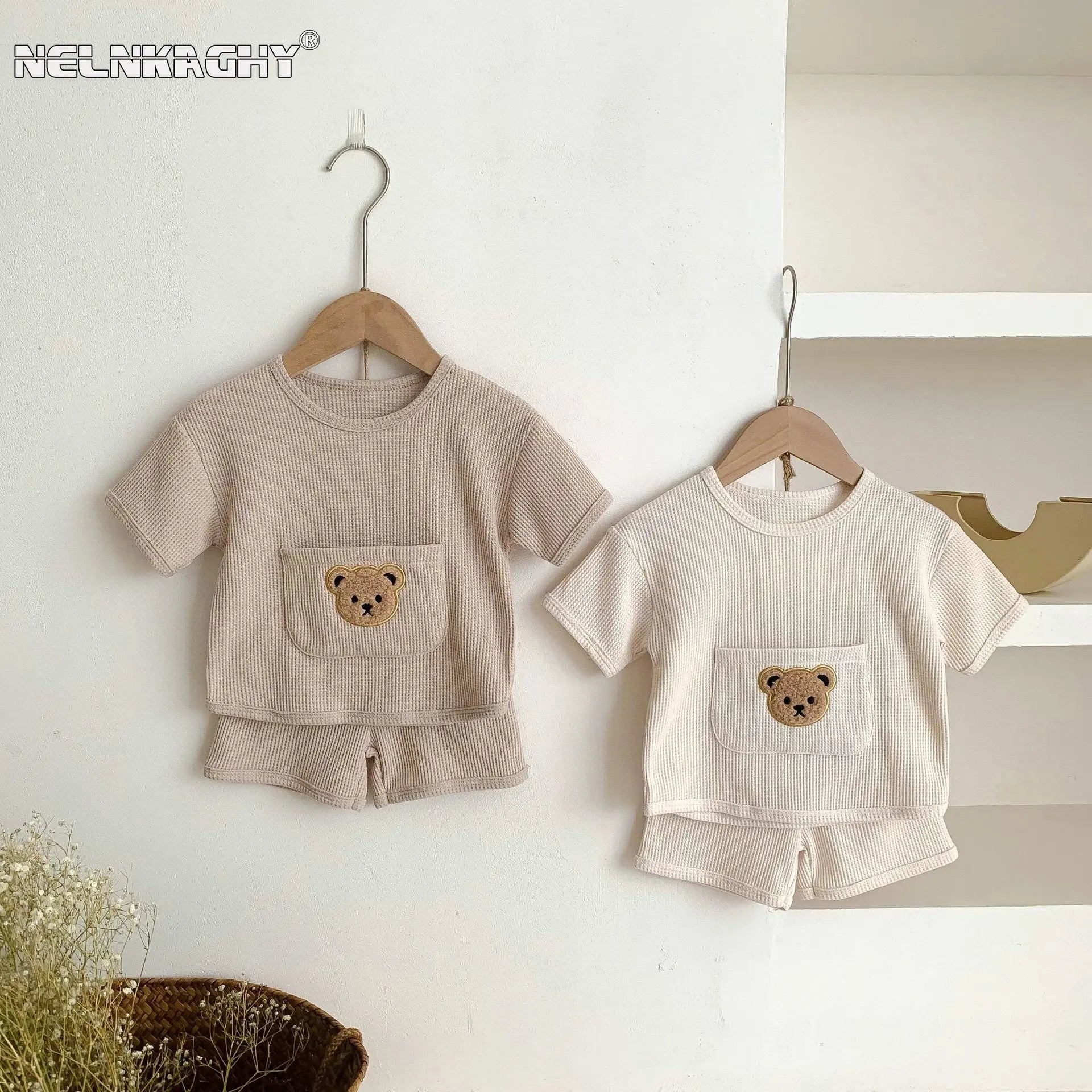 Waffle Knit Bear Pocket Set