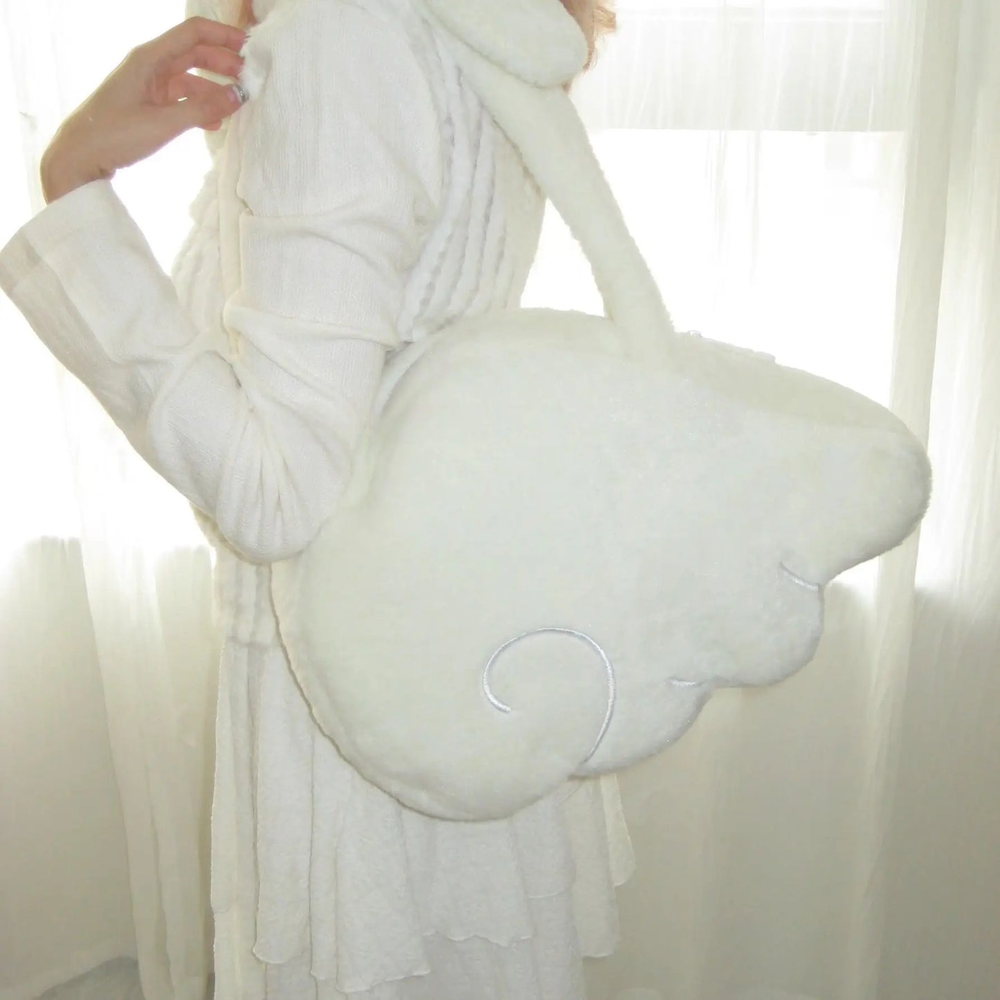 Japanese Y2K White Melting Angel 3D Wing Handbag Women Girls Anime Cute Plush Shoulder Bag Ladies Spacious Underarm Purse 2025