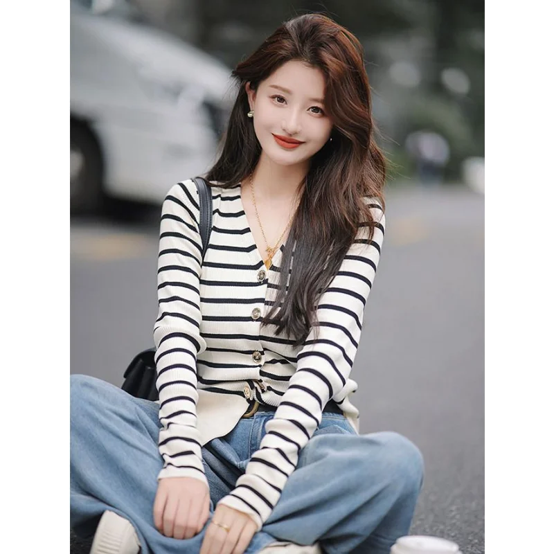 Striped Short Knitted Cardigan