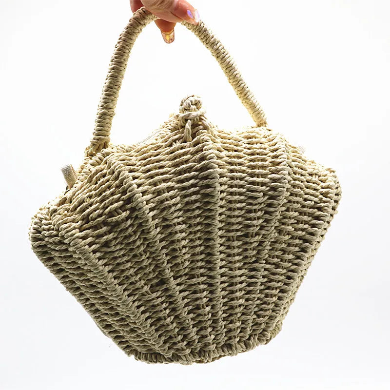 Rattan Shell Chain Messenger Bag