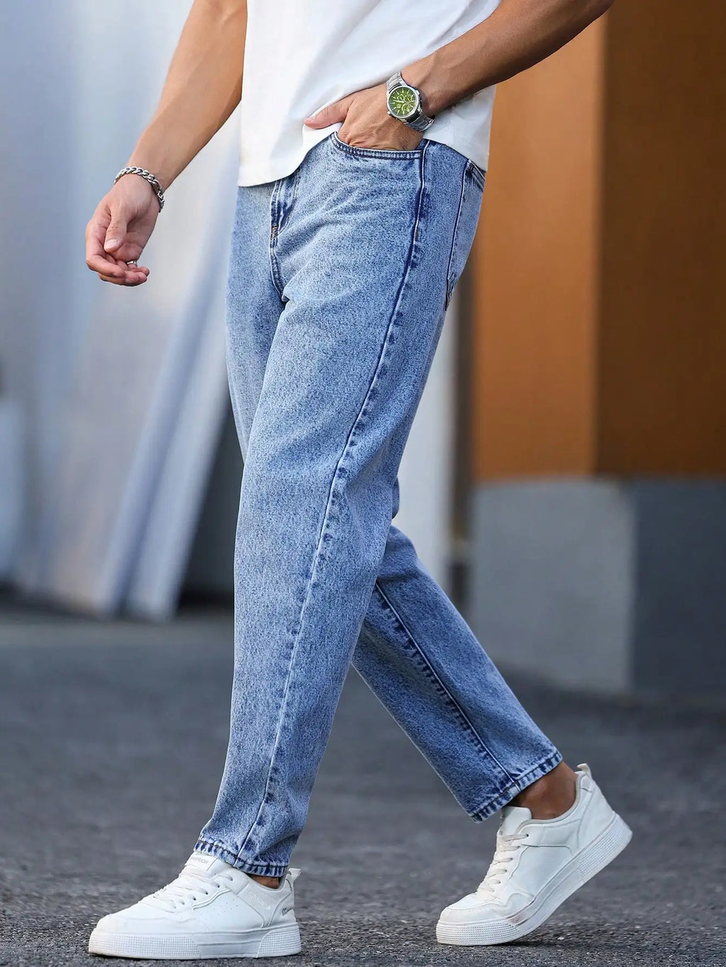 Relaxed Fit Tapered Acid Wash Jeans