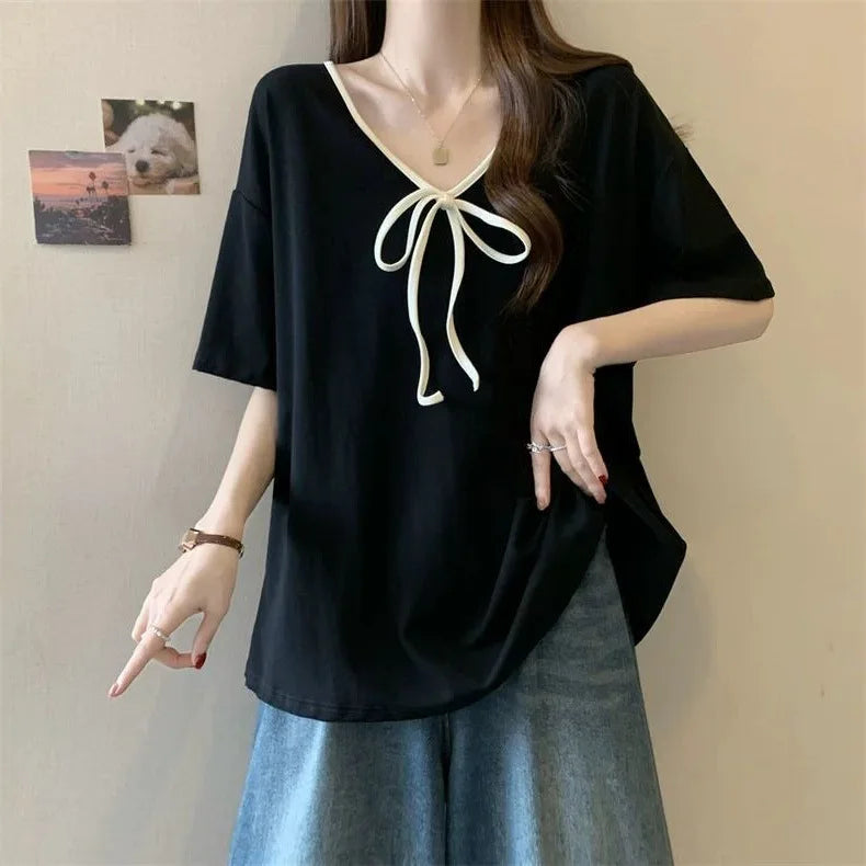 Minimalist Contrast Trim Bow-Tie V-Neck Top