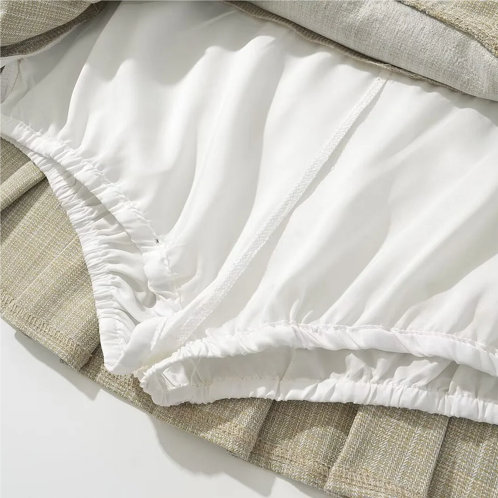 Low Waisted Pleated Mini Skirt