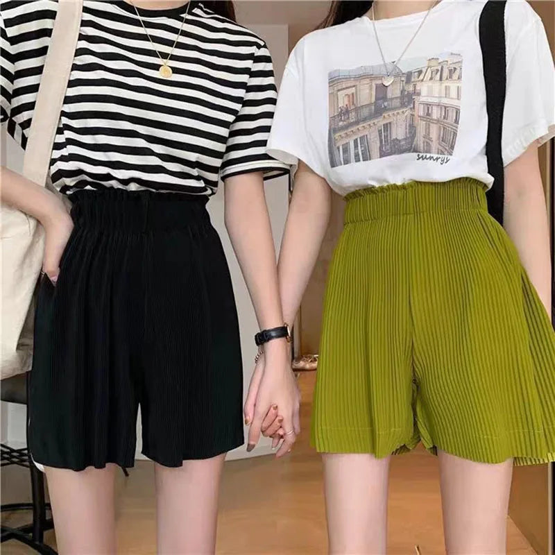 Elastic High Waist Pleated Shorts