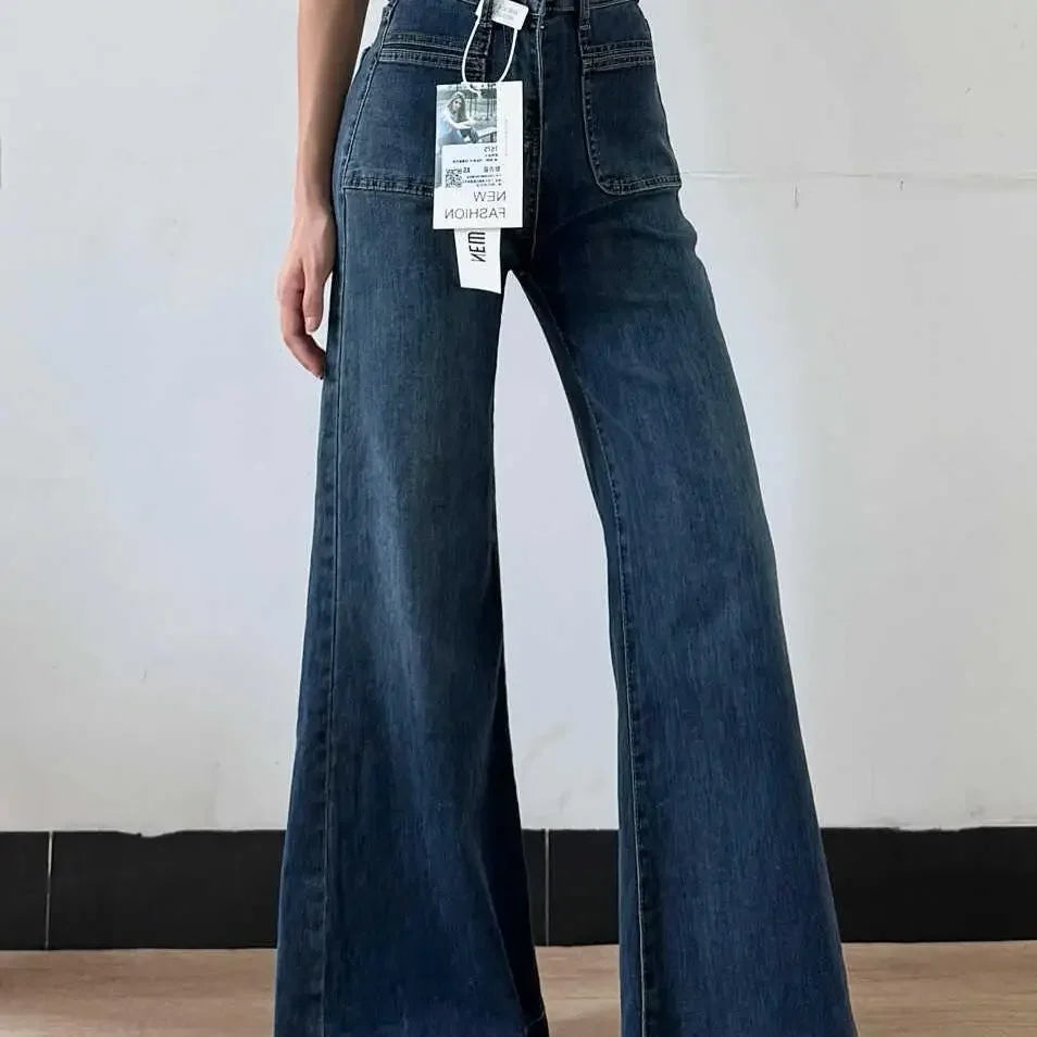 Micro-Flared Jeans