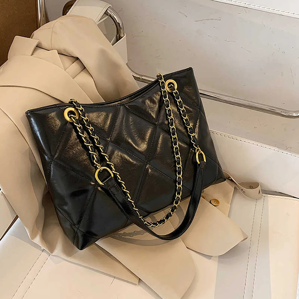 Diamond Plaid Chains Shoulder Bag