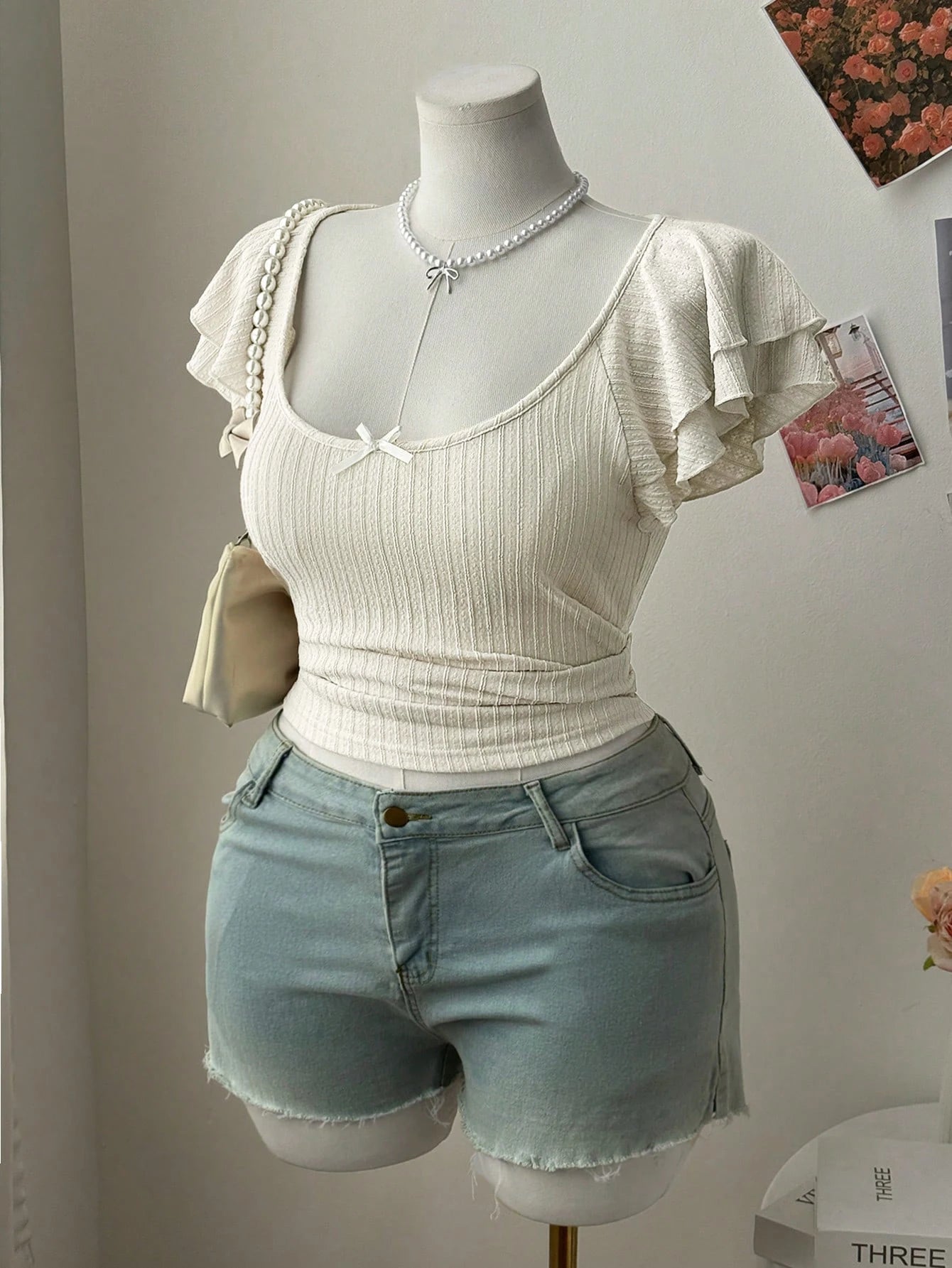 Low Neck Lace Sleeve Bow Tie Tee
