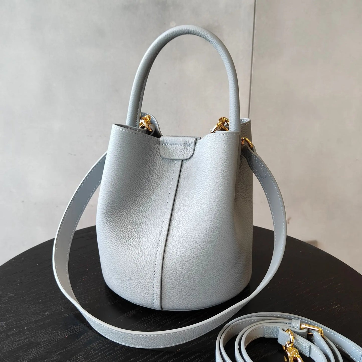 Round Bucket Tote