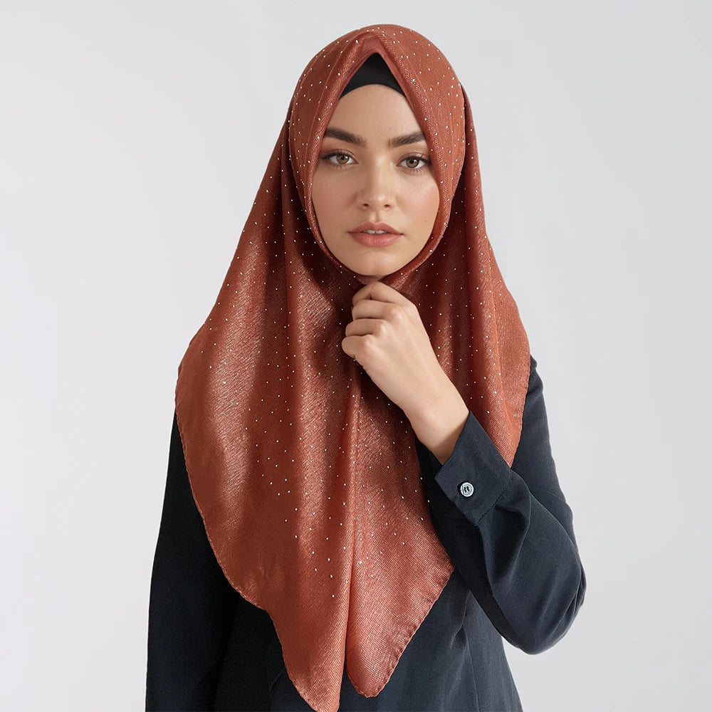 New Muslim Chiffon Square Hijab Premium Rhinestone Scarf Malaysia Shawl Plain Muslim Wraps Soft Turban Headband Shawl Supplier